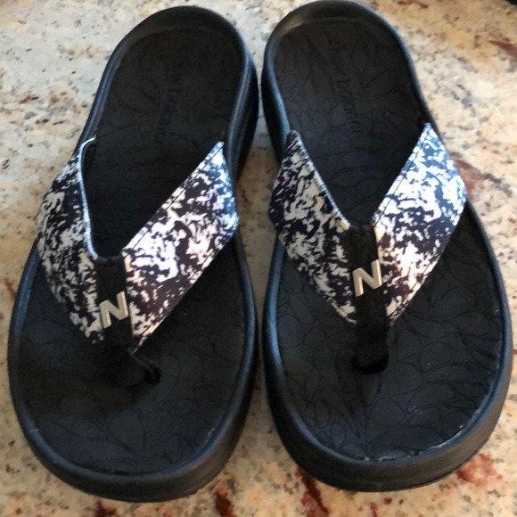 new balance revive sport thong